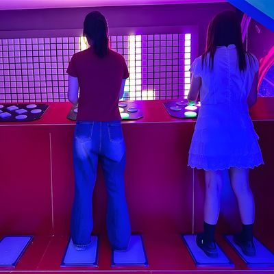 좋은 가격 스포츠 엔터테인먼트 인터랙티브 점프 활성화 슈퍼 그리드 챌린지 탈출 게임룸 온라인으로