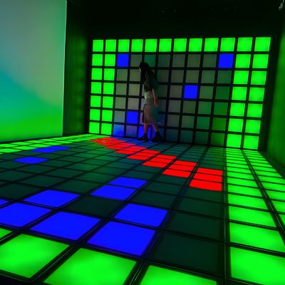 좋은 가격 RGB 인피니티 패널 인터랙티브 3D 인터랙티브 LED 바닥 게임 RGB 댄스 플로어 온라인으로