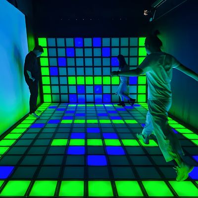 좋은 가격 Led 그리드 게임 라이트 실내 Led 터치 게임 플로어 Megagrid 인터랙티브 게임 온라인으로