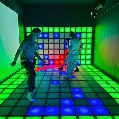 좋은 가격 오로라 활성화 게임 Led 바닥 30x30cm 대화형 조명 활성 300+ 게임 온라인으로