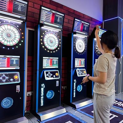 좋은 가격 상업용 전자 다트보드 프로 LED 디스플레이 다트 게임 기계 온라인으로