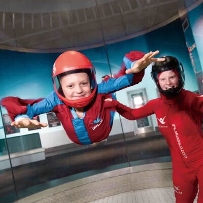 품질 실내외 사용 가능한 다중 플레이어 수용 상업용 놀이공원용 수직 풍동 실내 스카이다이빙 시뮬레이터 공장